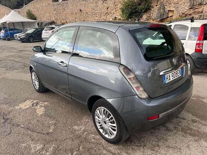 Usata Lancia Ypsilon 75 CV (55 kW) 2009 Utilitaria