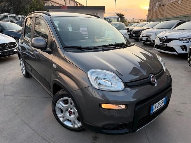 Usata Fiat Panda Cross Cross 69 CV (50 kW) 2022 Grigio Utilitaria
