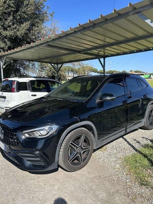 Usata Mercedes GLA200 Premium 150 CV (110 kW) 2021 Nero SUV
