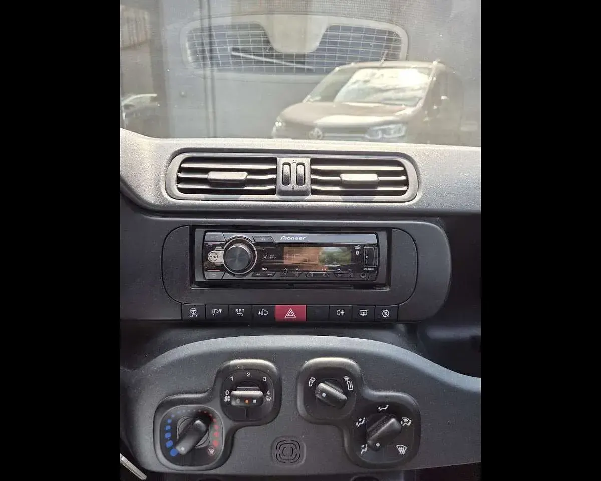 Usata Fiat Panda 69 CV (50 kW) 2021 Argento Utilitaria