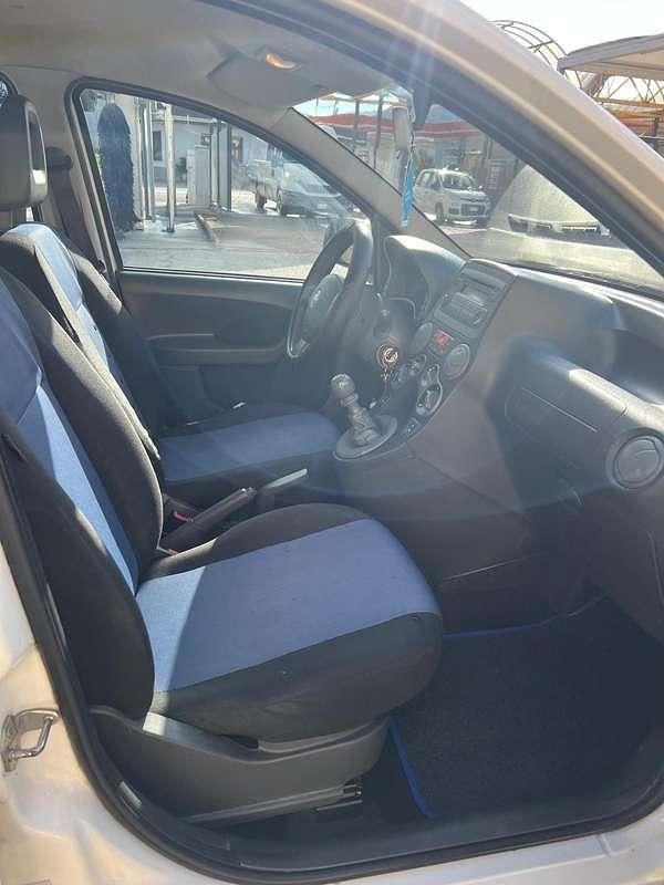 Usata Fiat Panda 4x4 Climbing 69 CV (50 kW) 2011 Utilitaria