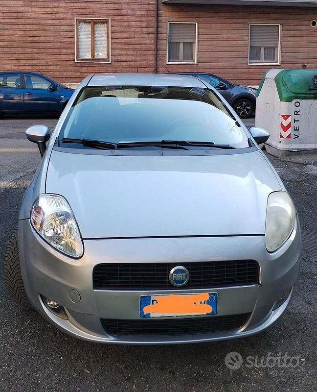Usata Fiat Grande Punto 65 CV (47 kW) 2007 Grigio Utilitaria