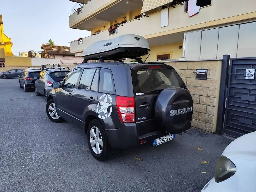 Usata Suzuki Grand Vitara 129 CV (94 kW) 2012 Grigio SUV