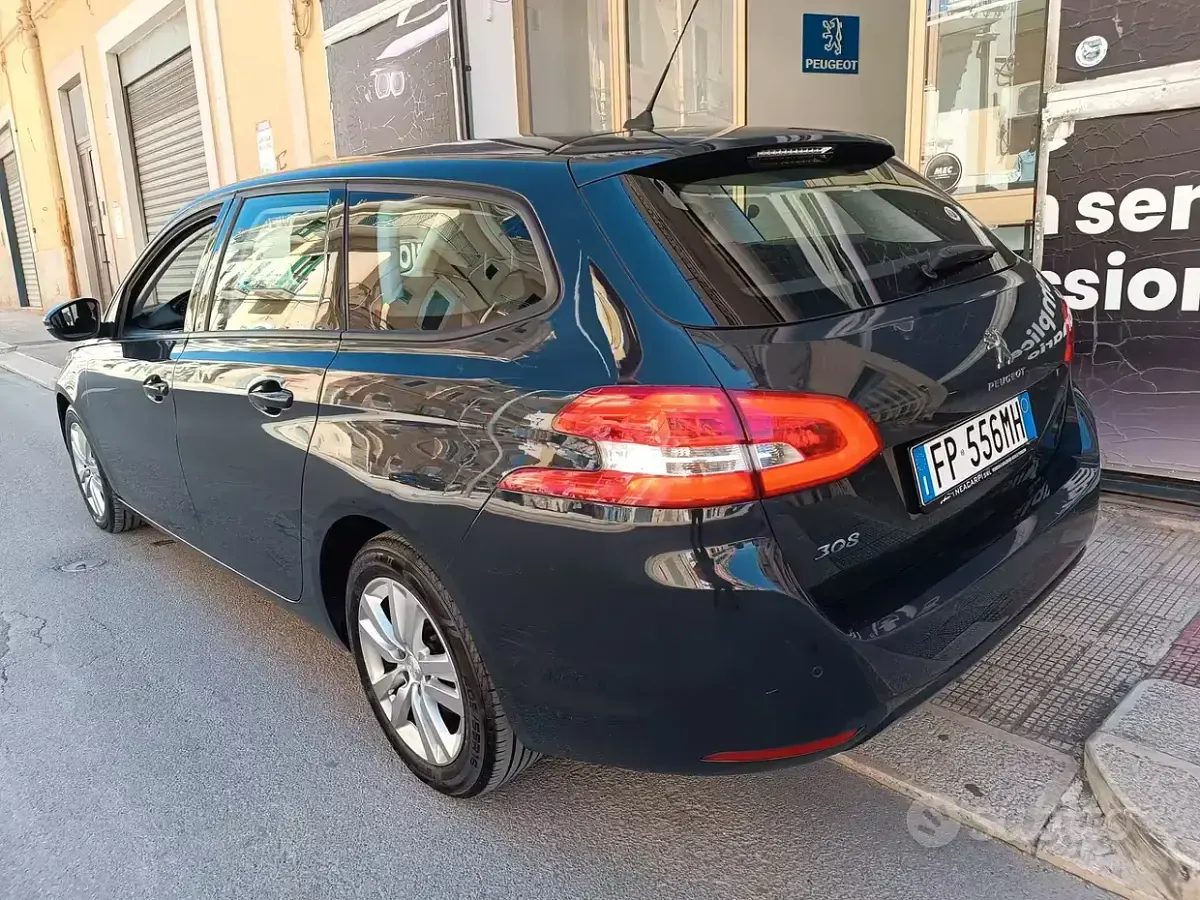 Usata Peugeot 308 Business-Line 99 CV (72 kW) 2018 Grigio Station wagon