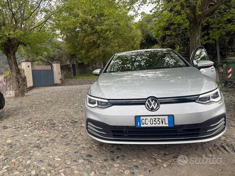 Usata VW Golf VIII 150 CV (110 kW) 2020 Berlina