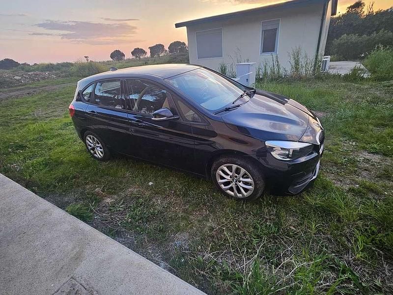 Usata BMW 225 Active Tourer Advantage 136 CV (100 kW) 2019 Nero Monovolume