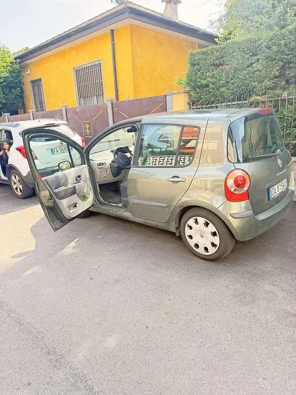 Usata Renault Modus Initiale 111 CV (81 kW) 2006 Monovolume