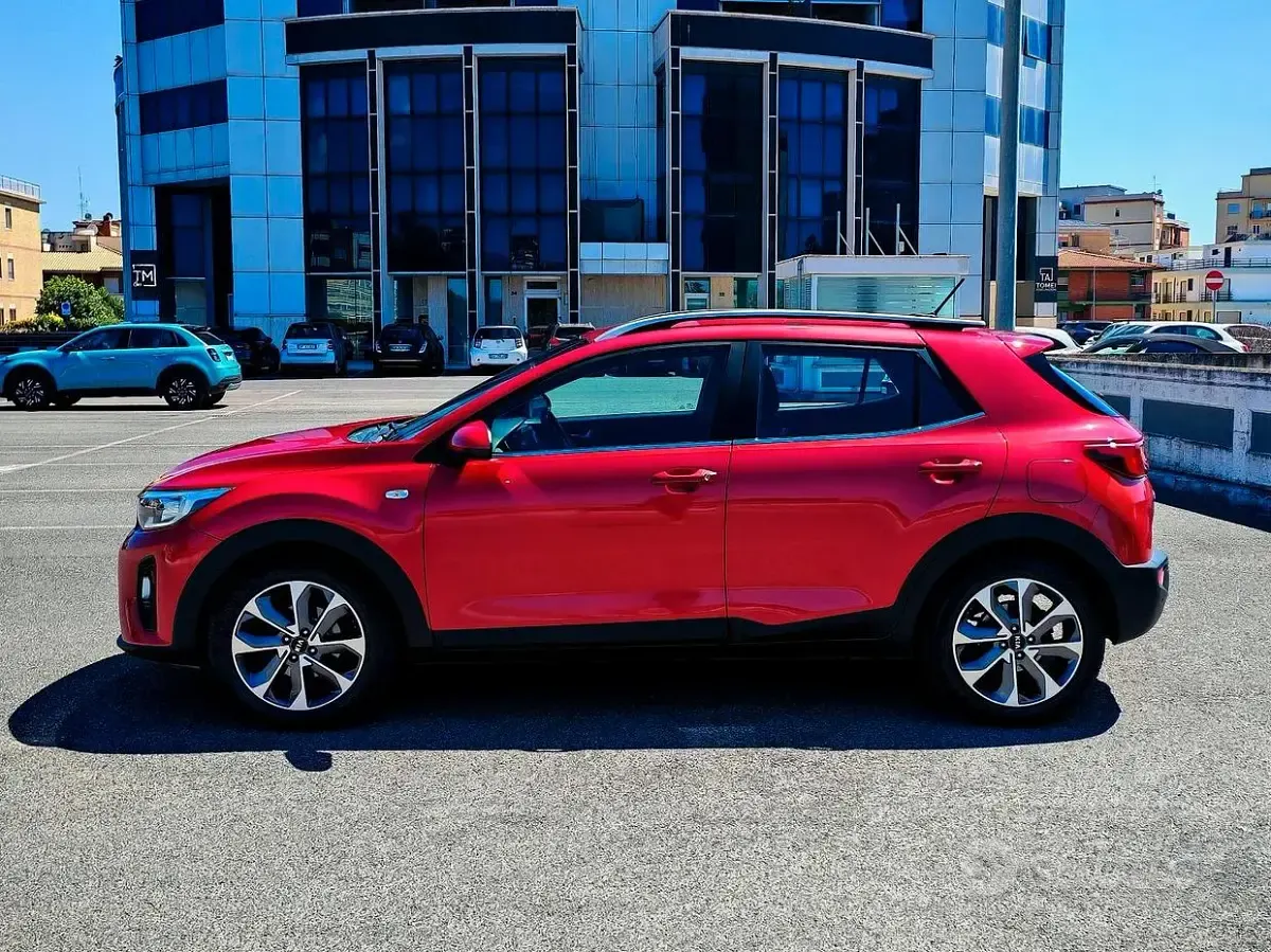 Usata Kia Stonic 100 CV (73 kW) 2019 Rosso SUV