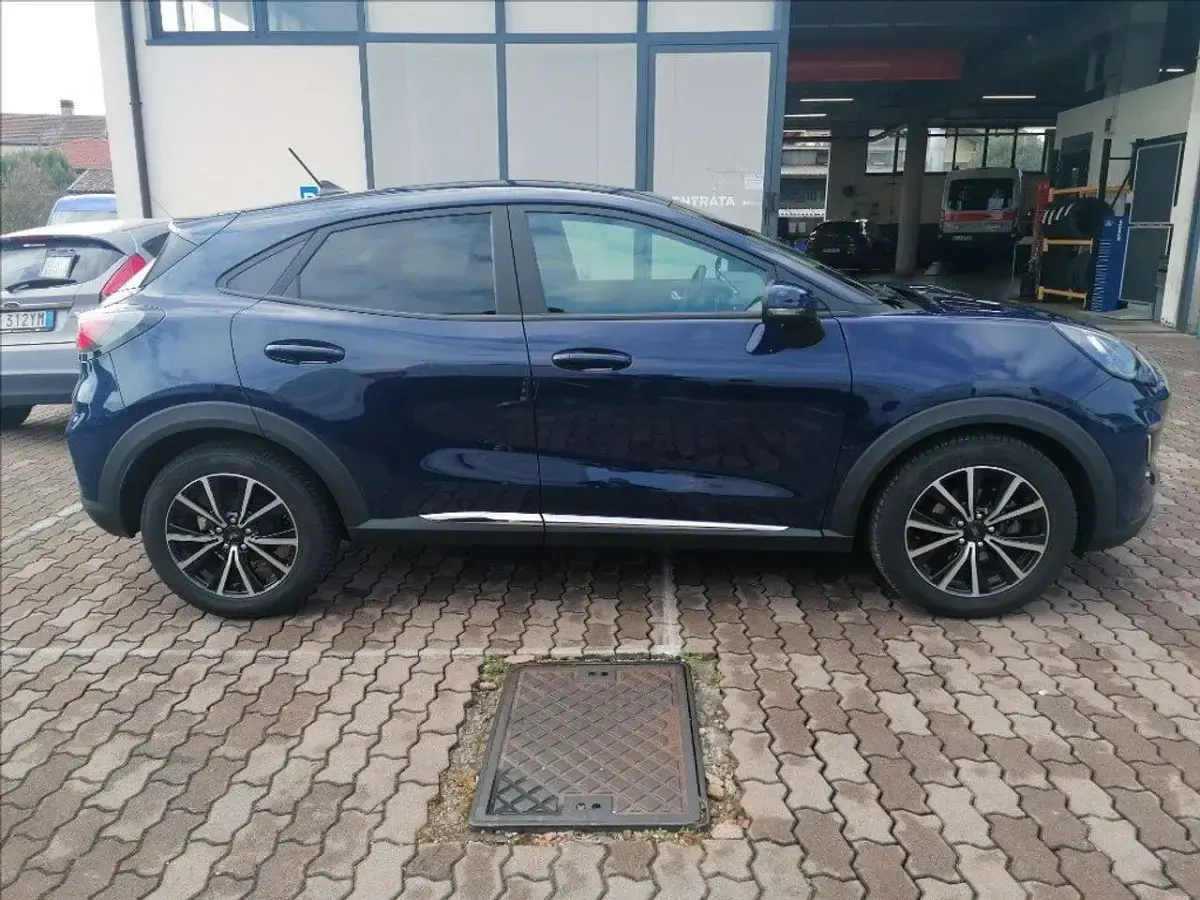 Usata Ford Puma Titanium S 125 CV (91 kW) 2023 Blu pastello SUV