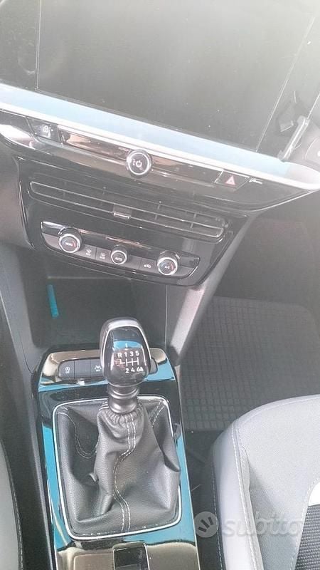 Usata Opel Mokka 136 CV (100 kW) 2023 Bianco SUV