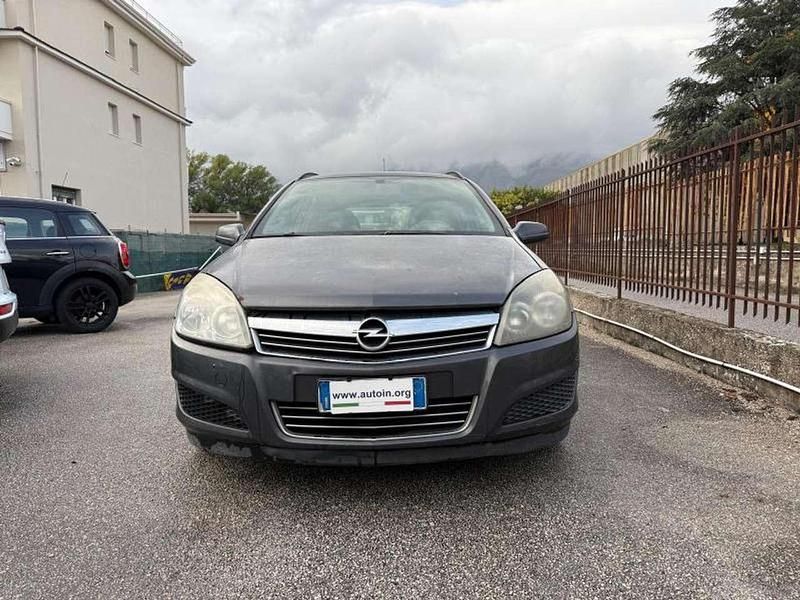 Usata Opel Astra Cosmo 110 CV (80 kW) 2008 Grigio Station wagon