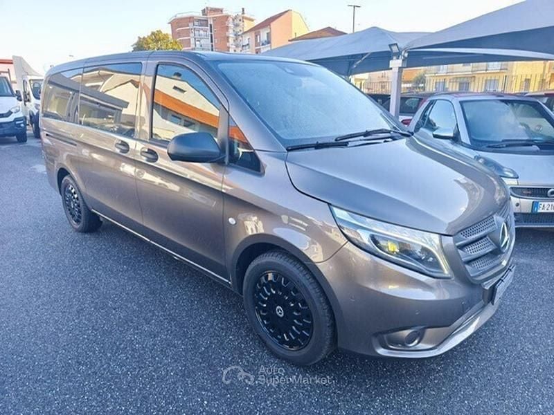 Usata Mercedes Vito 190 CV (139 kW) 2016 Grigio Furgone