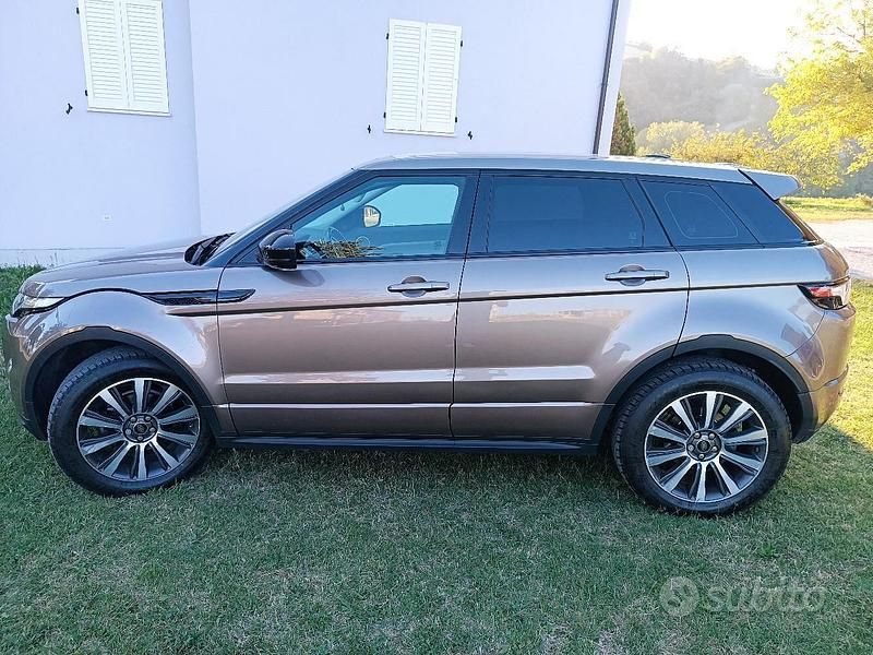 Usata Land Rover Range Rover evoque 150 CV (110 kW) 2015 Marrone SUV