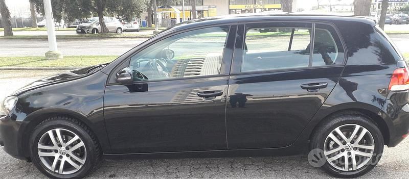 Usata VW Golf VI Comfortline 110 CV (80 kW) 2009 Nero Utilitaria