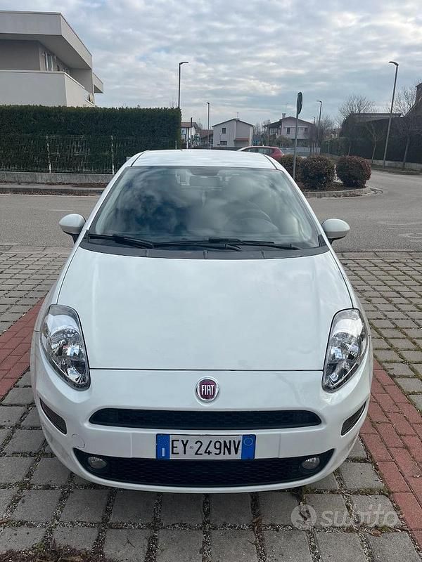 Usata Fiat Grande Punto Street 2015 Bianco Utilitaria