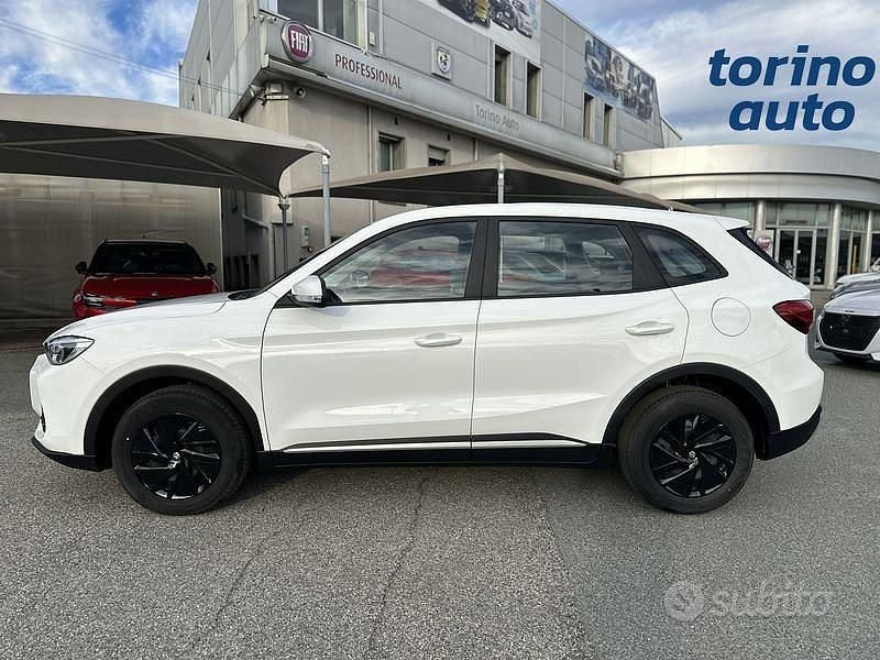 Nuova MG ZS 2025 Bianco SUV
