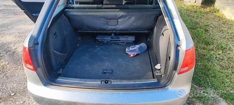Grigio Usata 2007 Audi A4 Station wagon | 800 € (Super prezzo) - Immagine 1/4