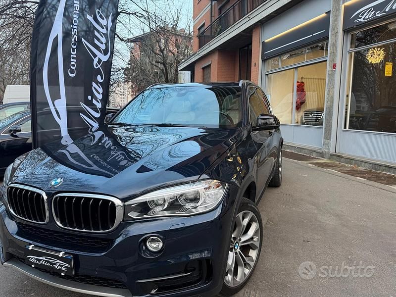 Usata BMW X5 Luxury Line 258 CV (189 kW) 2016 Blu SUV
