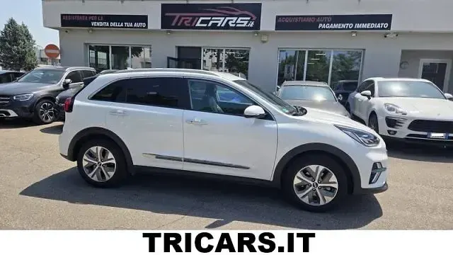 Usata Kia e-Niro 28 kW (39 CV) 2021 Bianco SUV