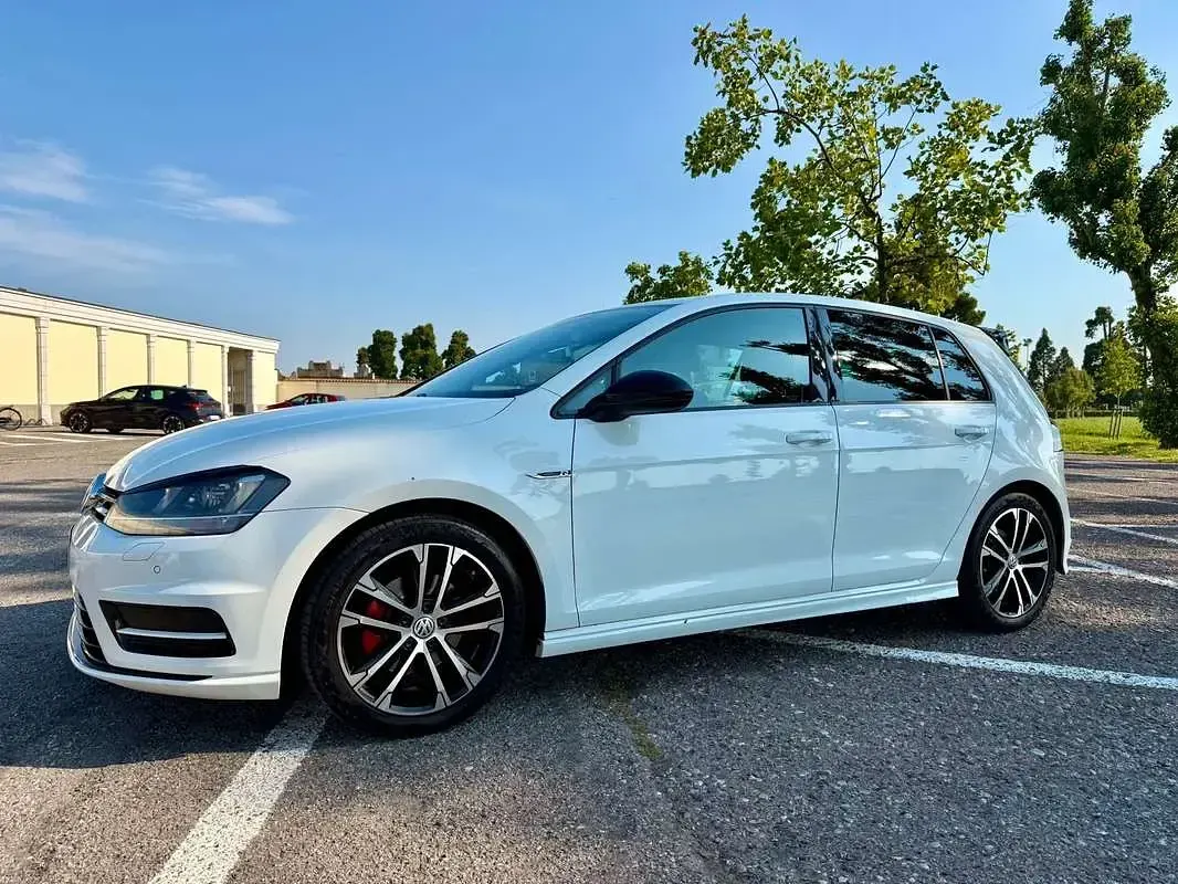 Usata VW Golf VII Edition 125 CV (91 kW) 2016 Berlina