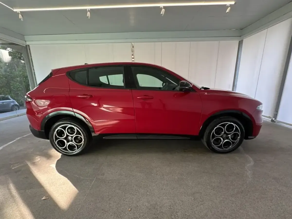 Usata Alfa Romeo Tonale Sprint 131 CV (96 kW) 2024 Rosso SUV