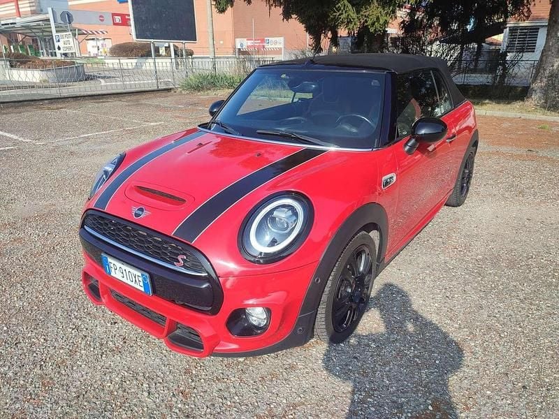 Usata Mini Cooper SD Hype 170 CV (125 kW) 2018 Rosso Utilitaria