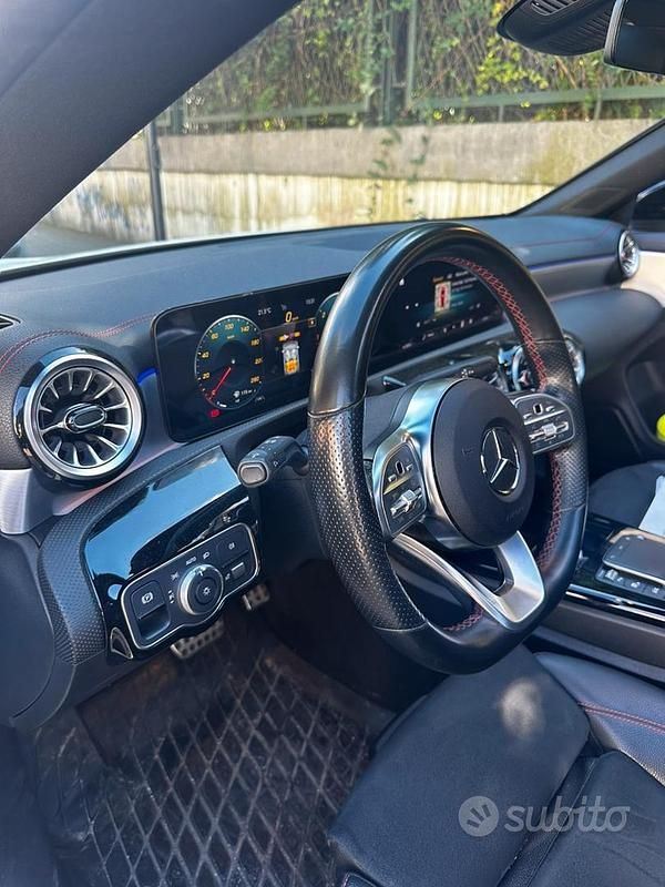 Usata Mercedes CLA200 Premium 150 CV (110 kW) 2022 Berlina