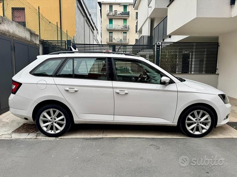 Usata Skoda Fabia Ambition 2016 Bianco Station wagon
