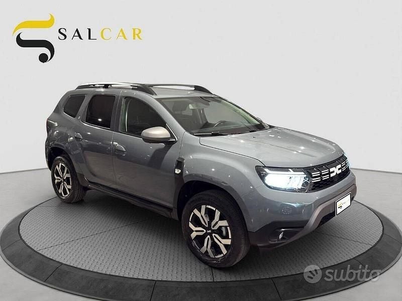 Begagnad Dacia Duster Journey 91 HK (66 kW) 2024 Grå SUV