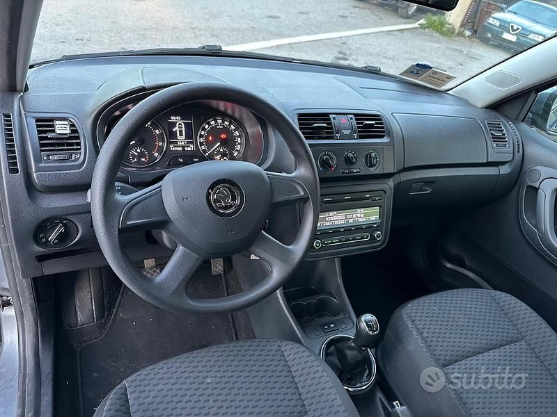 Usata Skoda Fabia Ambition 86 CV (63 kW) 2013 Grigio Berlina