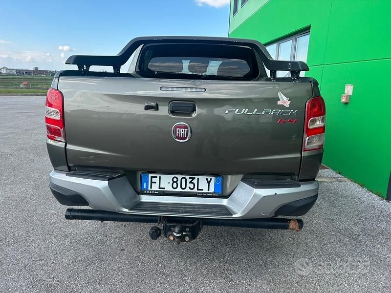 Usata Fiat Fullback 180 CV (132 kW) 2017 Verde Pick-up