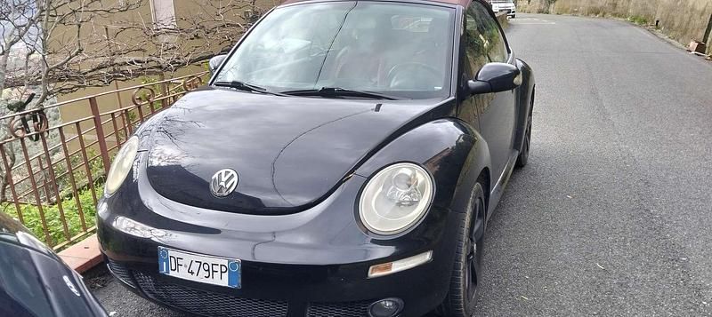 Usata VW New Beetle Edition 102 CV (75 kW) 2007 Nero Utilitaria