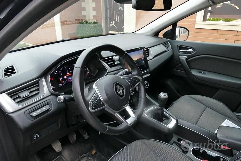 Usata Renault Captur Intens 100 CV (73 kW) 2020 Blu SUV