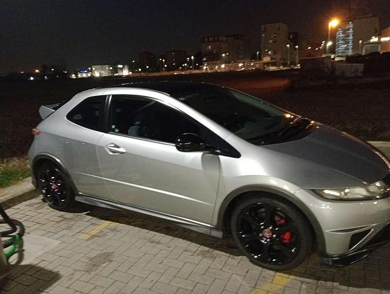 Usata Honda Civic Type S 140 CV (102 kW) 2009 Argento Berlina