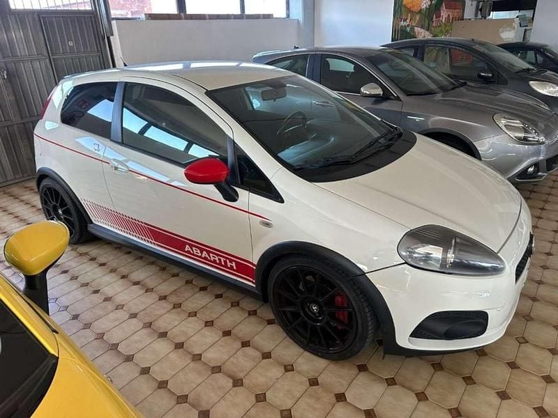 Usata Abarth Grande Punto Esseesse 180 CV (132 kW) 2008 Bianco Utilitaria
