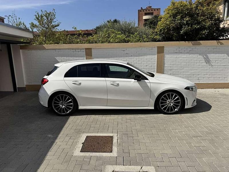 Usata Mercedes A180 Premium 136 CV (100 kW) 2020 Berlina