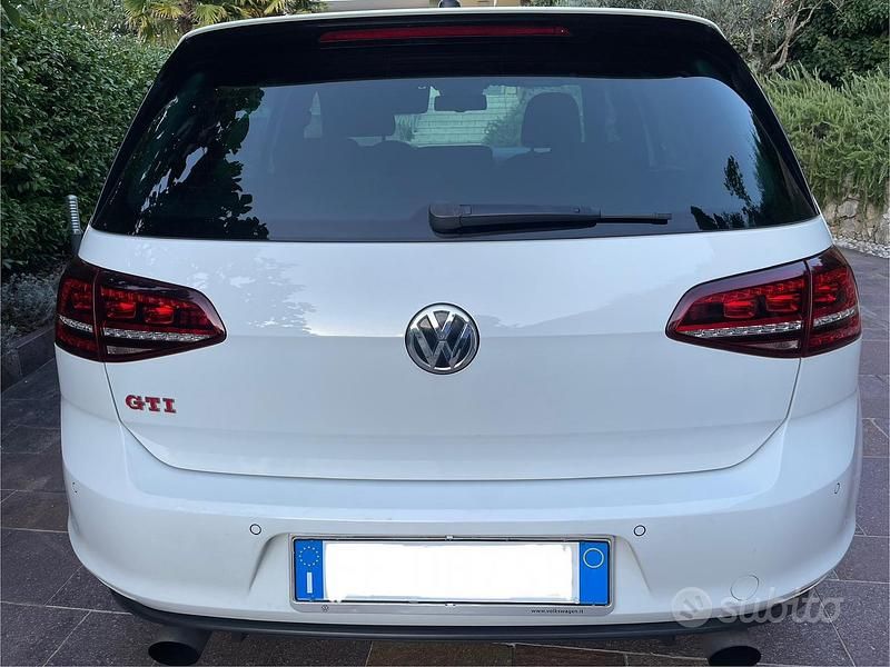 Usata VW Golf VII GTI 230 CV (169 kW) 2016 Bianco Utilitaria