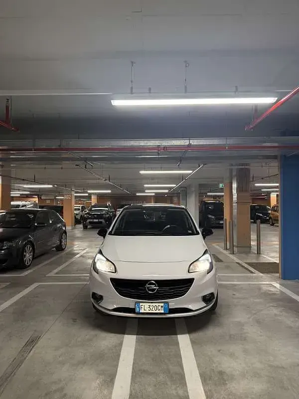Usata Opel Corsa 90 CV (66 kW) 2018 Bianco Utilitaria