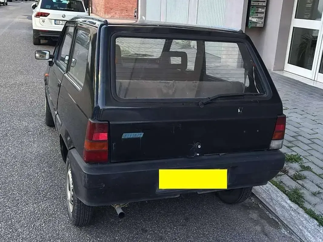 Usata Fiat Panda Young 39 CV (28 kW) 1998 Nero Berlina