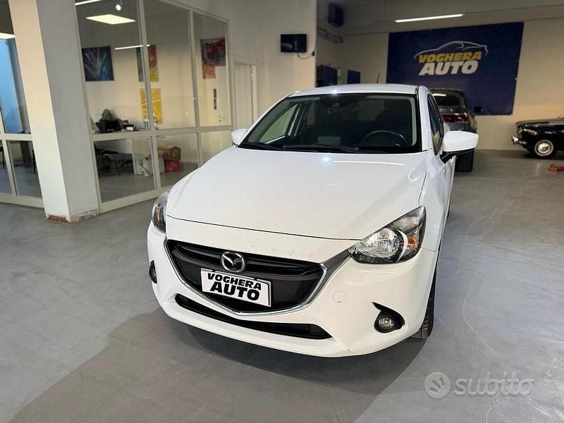 Usata Mazda 2 Exceed 105 CV (77 kW) 2016 Bianco Berlina