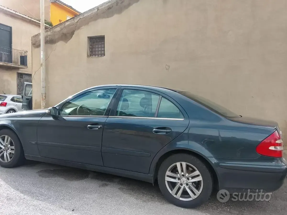 Usata Mercedes E200 116 CV (85 kW) 2004 Berlina