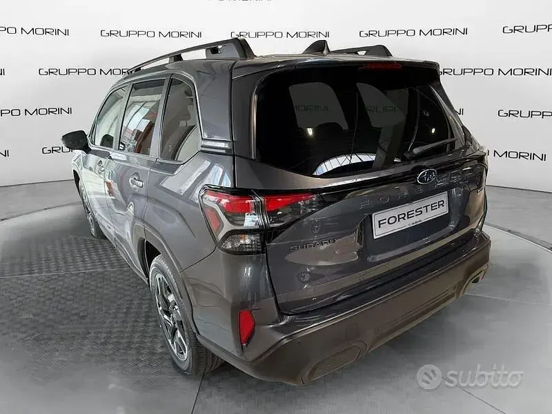 Nuevo Subaru Forester 136 CV (100 kW) 2026 Gris SUV