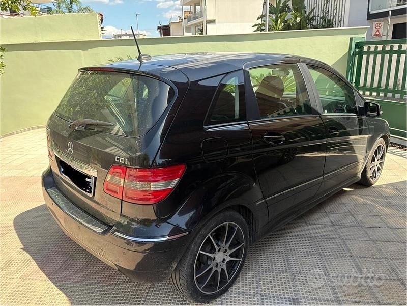Usata Mercedes B200 2010 Monovolume