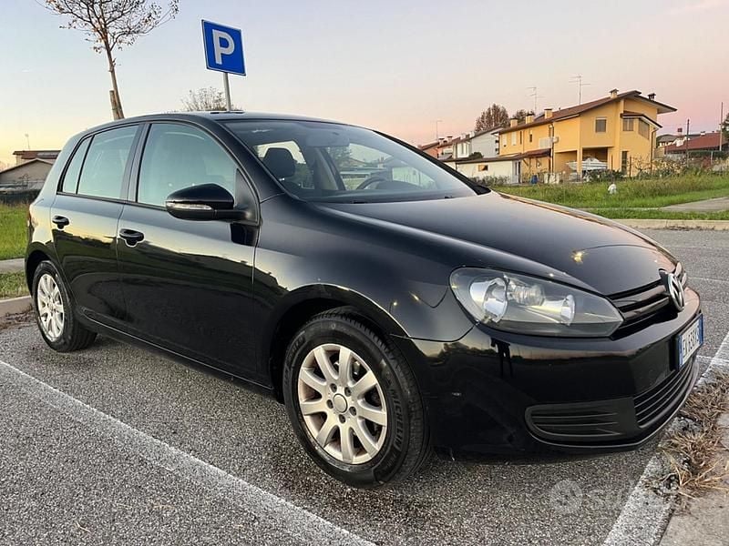 Usata VW Golf VII 105 CV (77 kW) 2012 Nero Berlina