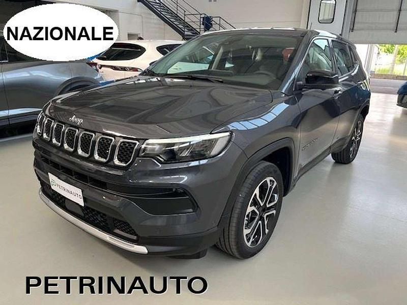 Graphite grey metallizzato Nuova 2025 Jeep Compass Altitude SUV | 29.690 € - Immagine 1/4