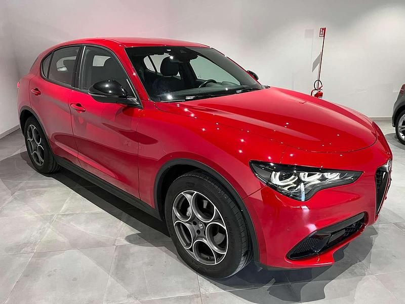 Usata Alfa Romeo Stelvio Sprint 209 CV (153 kW) 2023 Rosso SUV