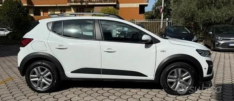 Usata Dacia Sandero Comfort 101 CV (74 kW) 2022 Bianco Utilitaria