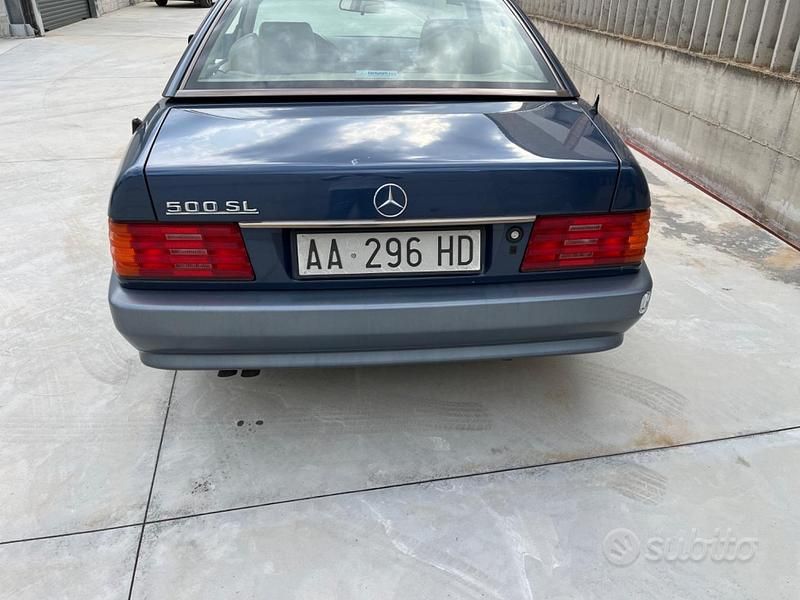 Usata Mercedes SL500 333 CV (244 kW) 1990 Blu Cabrio