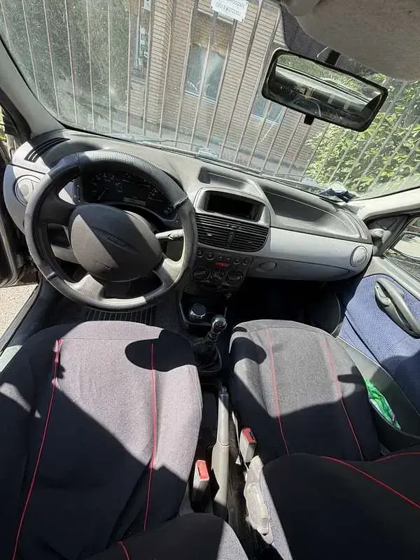 Occasion Fiat Punto 60 ch (44 kW) 2002 Citadine