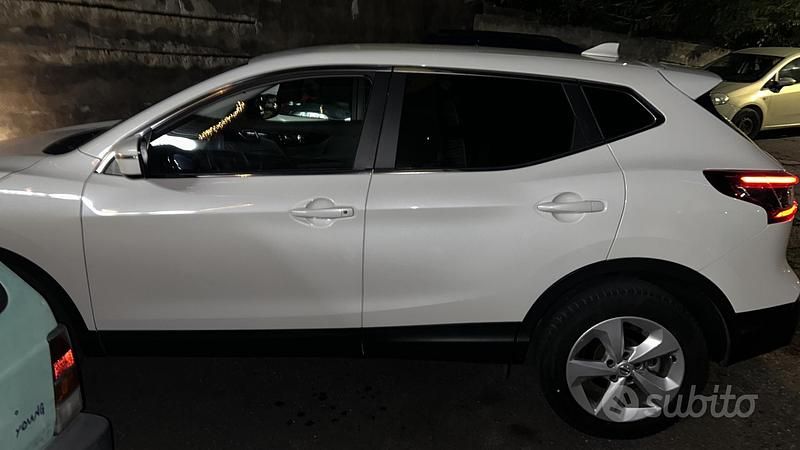 Usata Nissan Qashqai 140 CV (102 kW) 2019 Bianco SUV